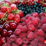 Metabolismo lento? Aiutiamolo con la dieta dei frutti rossi